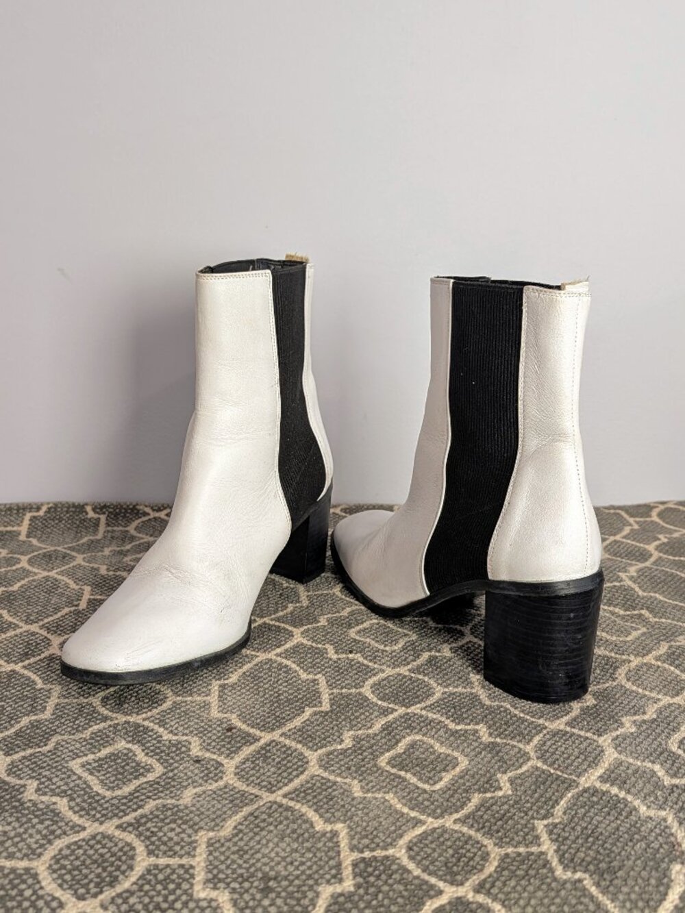 *ZARA Chelsey Leather Boots Block Heels Sz EU39 / US8